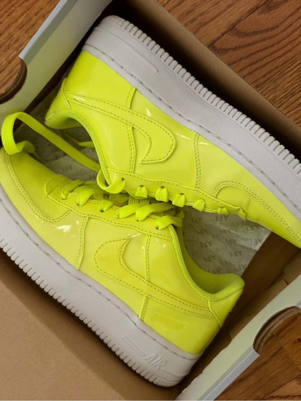 Neon Yellow Low-Top Women's Sneakers NIKE size 4.5y